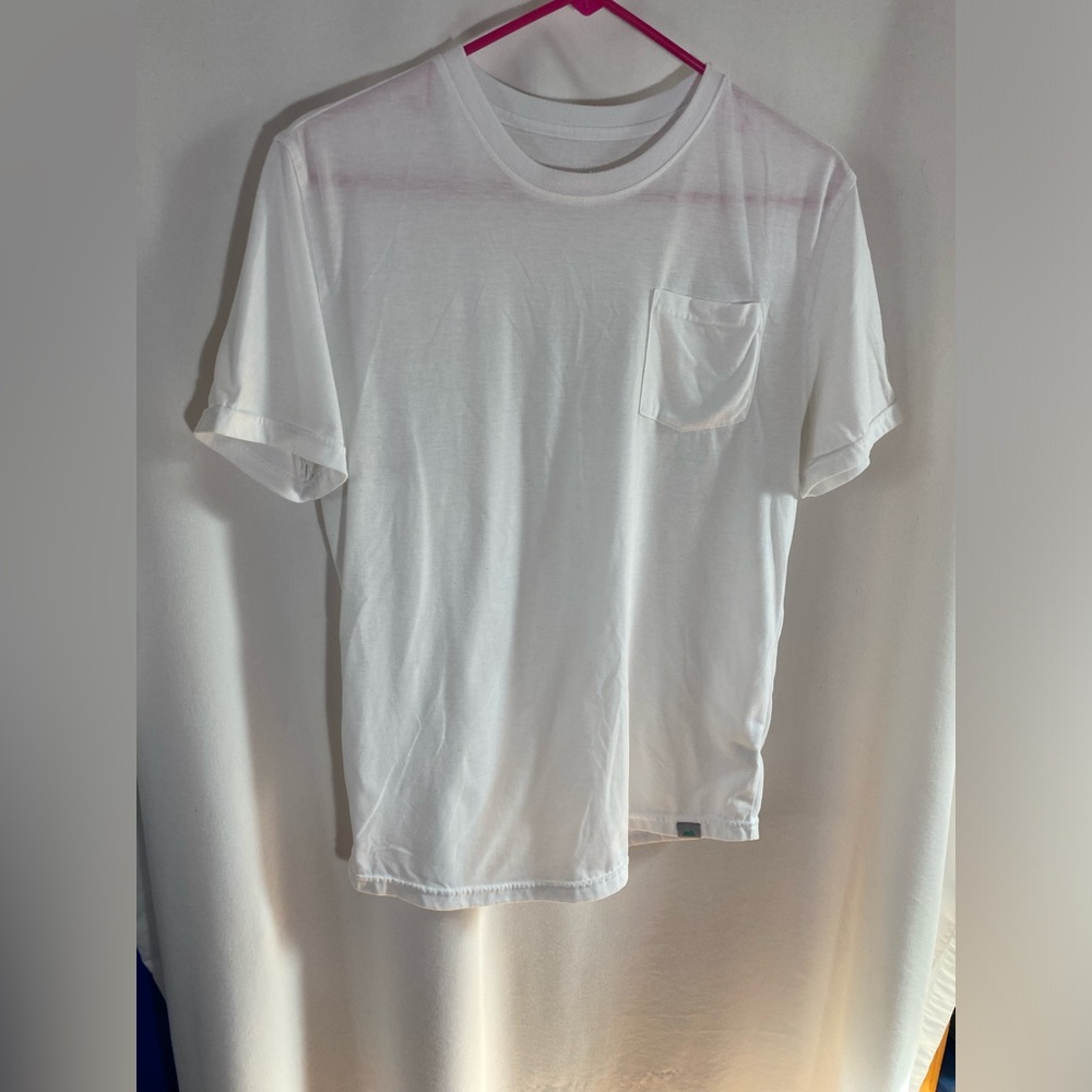 Myles Everyday Tee with Pocket, size medium UPF 30